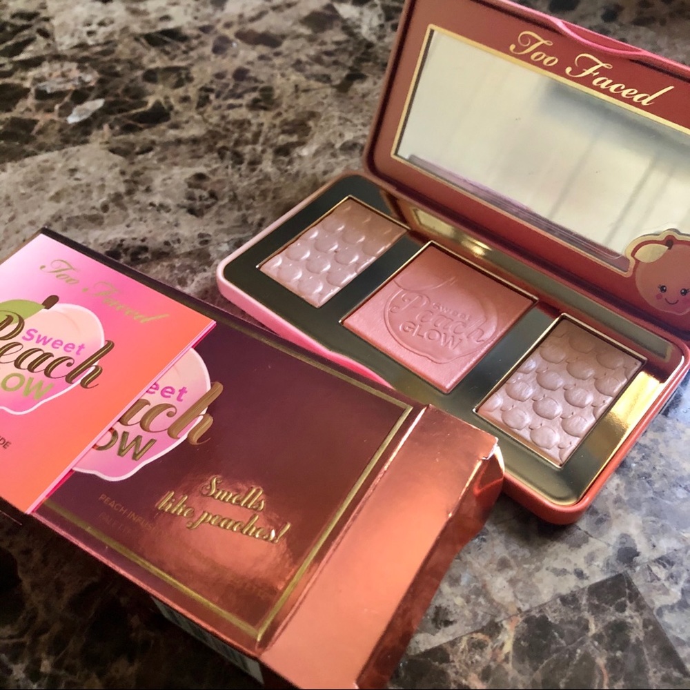 1️⃣DAY ONLY SALE❗️Sweet Peach Glow Palette